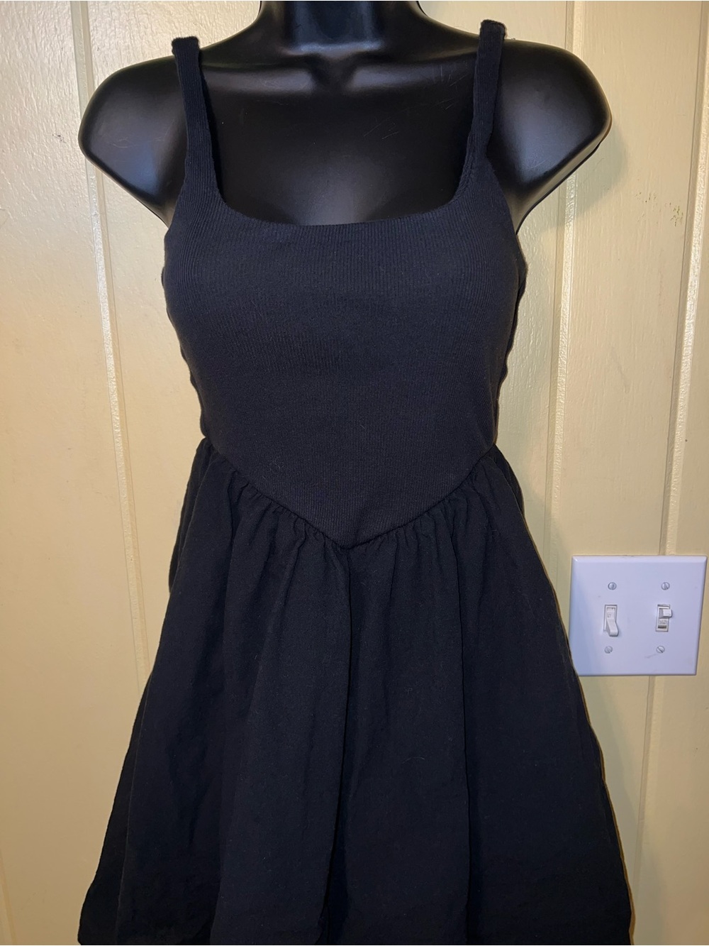 No Boundaries Y2K Black V Waist Casual Chic Fit & Flare Mini Tank Dress Size XS - Picture 6 of 9